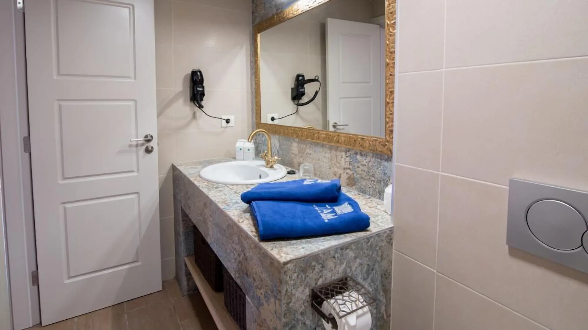 Alhambra Boutique Apartments Playa del Ingles